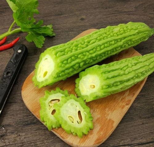 红帽吃瓜,揭秘IT界的“瓜田”趣事